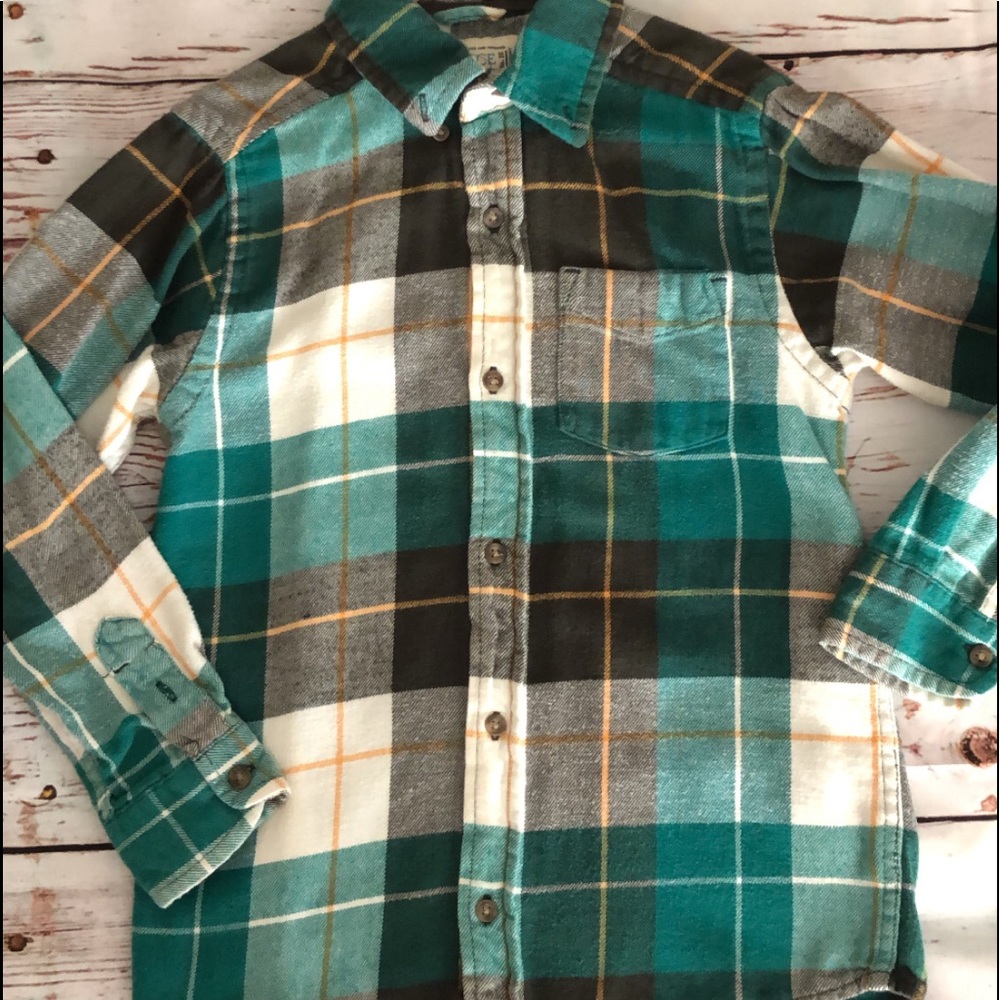 Boys Small Plaid Flannel Shirt Size Small (5/6)